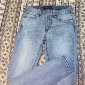 Aeropostale Light Wash Jeans